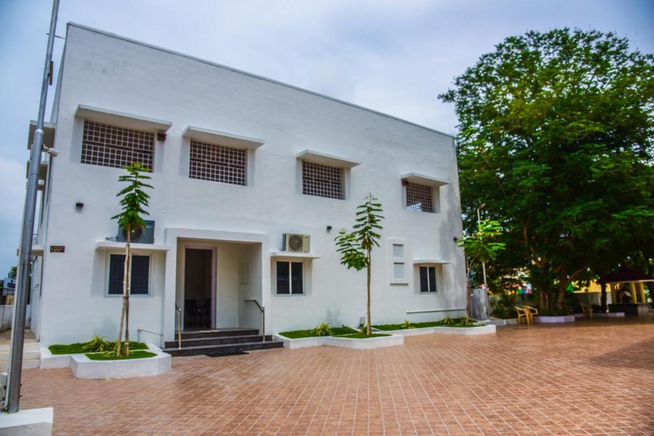 Sree Laxmi Mahal Hotell Tuticorin Exteriör bild