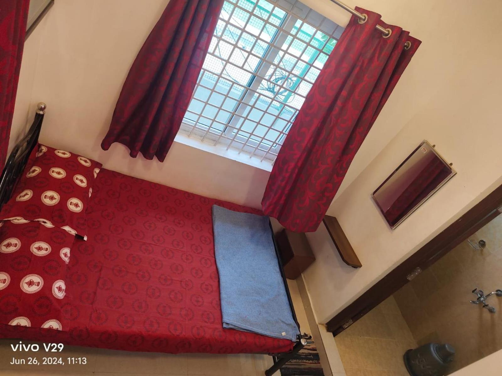 Sree Laxmi Mahal Hotell Tuticorin Exteriör bild